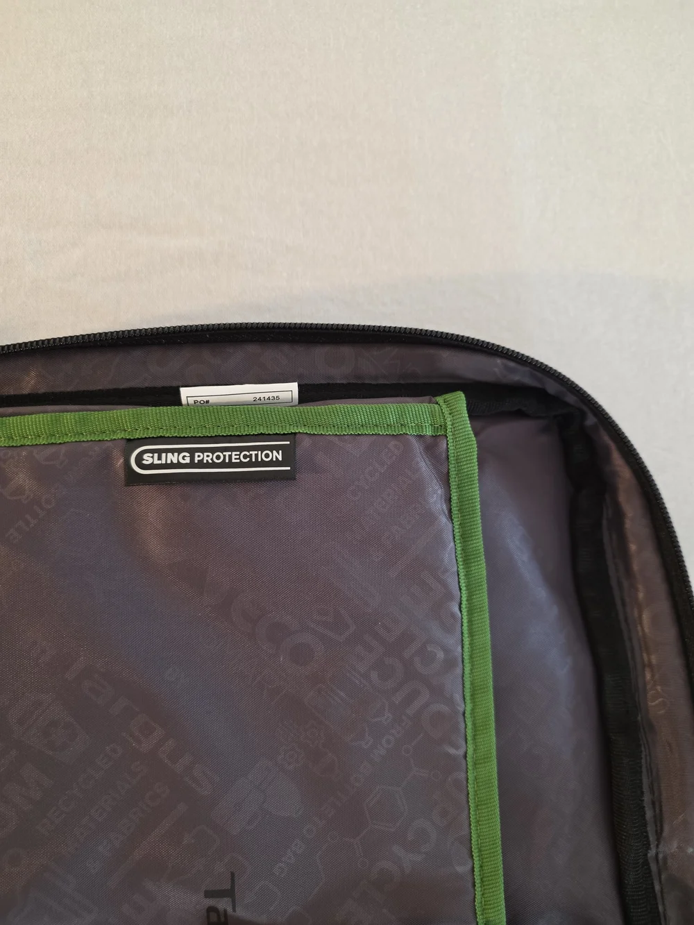 Targus Black Laptop Briefcase with Shoulder Strap